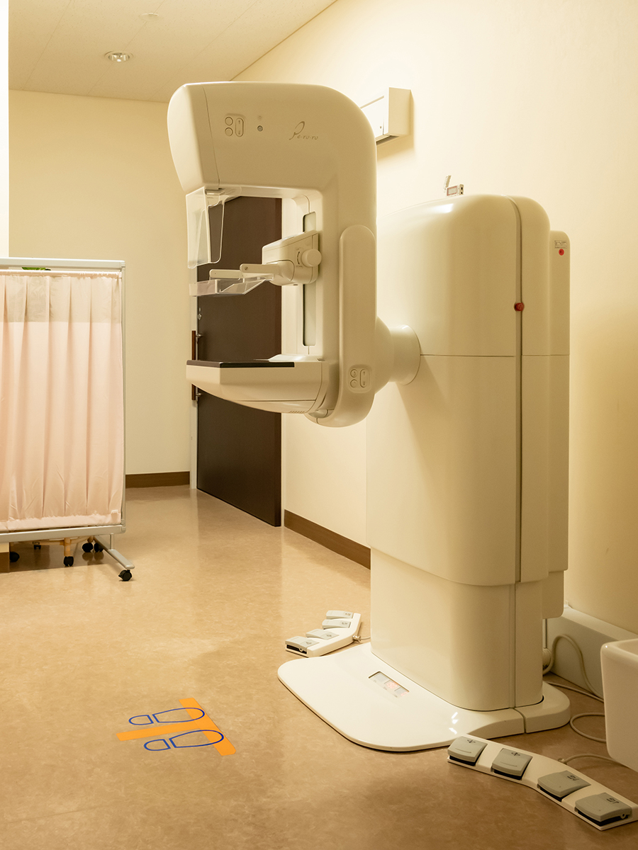 Foto del examen de mamografía.